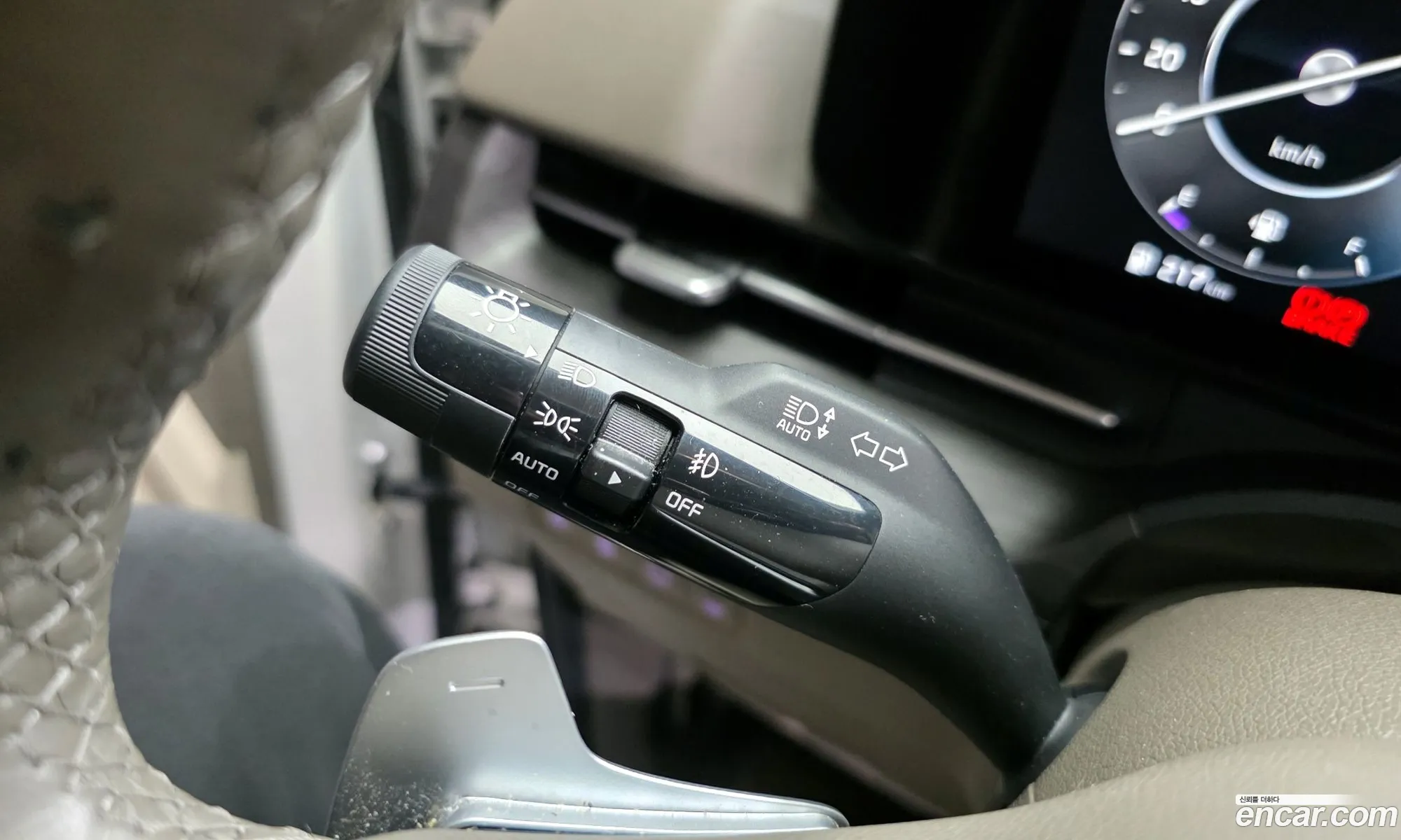 Kia Carnival 2020 KNANE81BBMS015837 — 12
