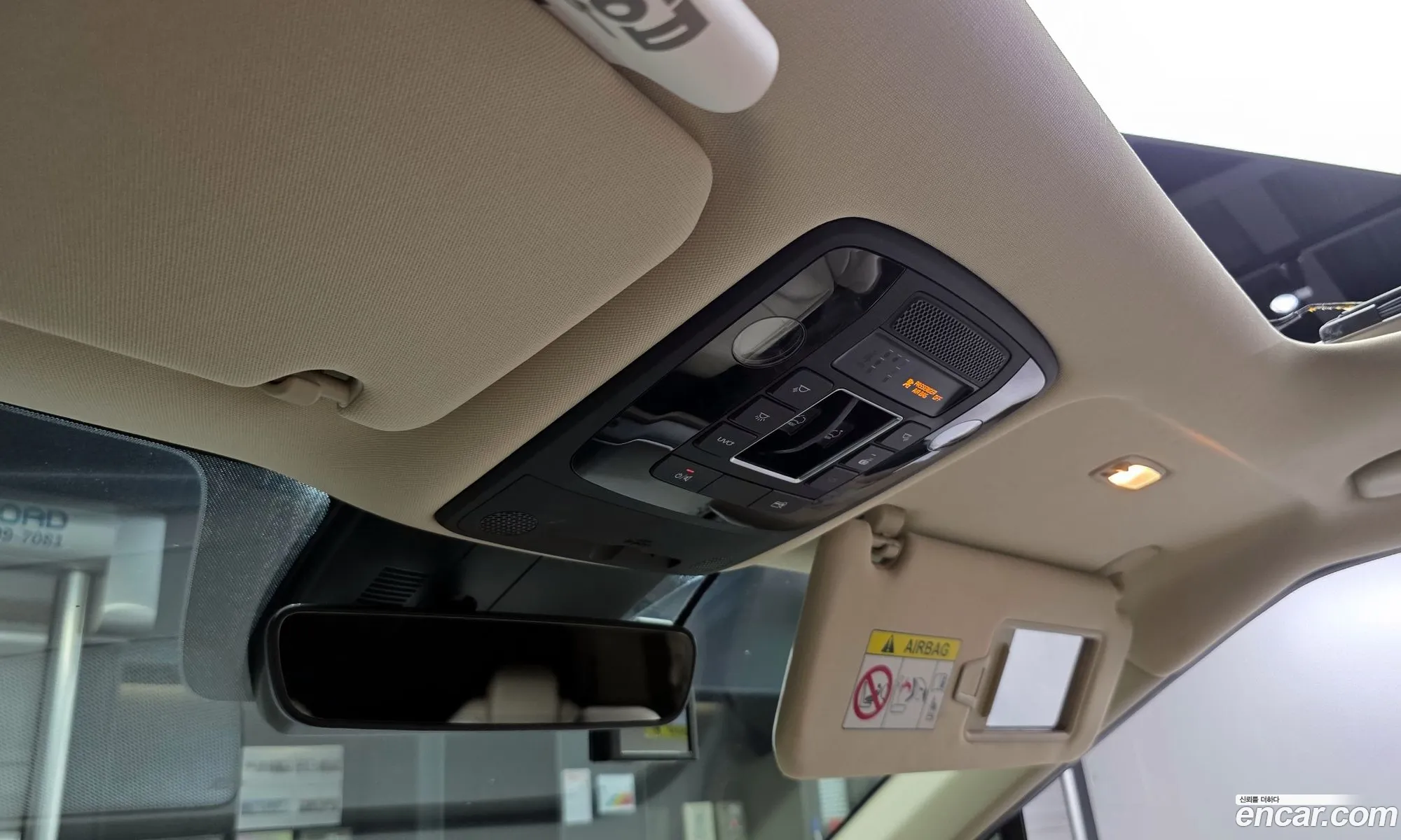 Kia Carnival 2020 KNANE81BBMS015837 — 10