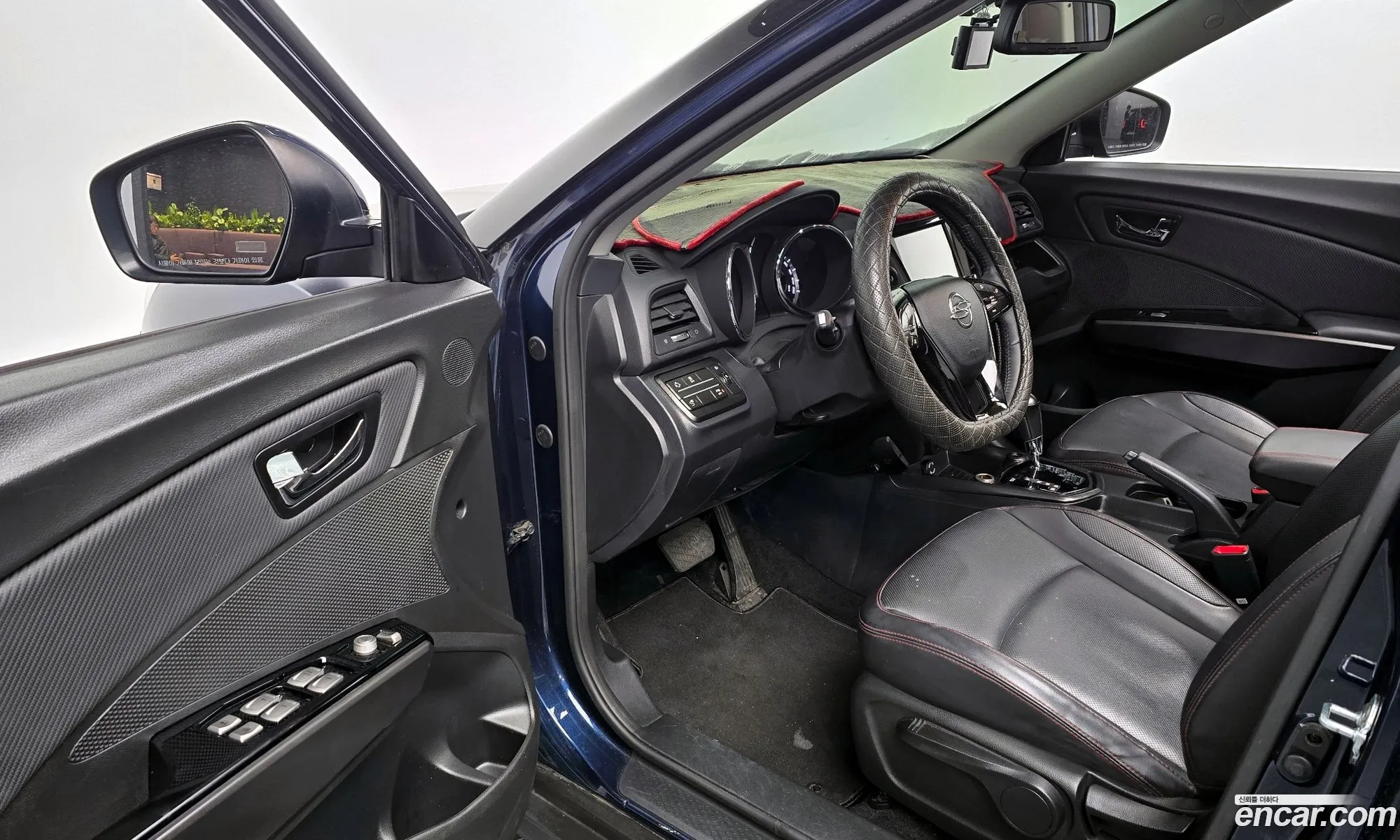 KG Mobility (SsangYong) Tivoli Air 2017 — 18