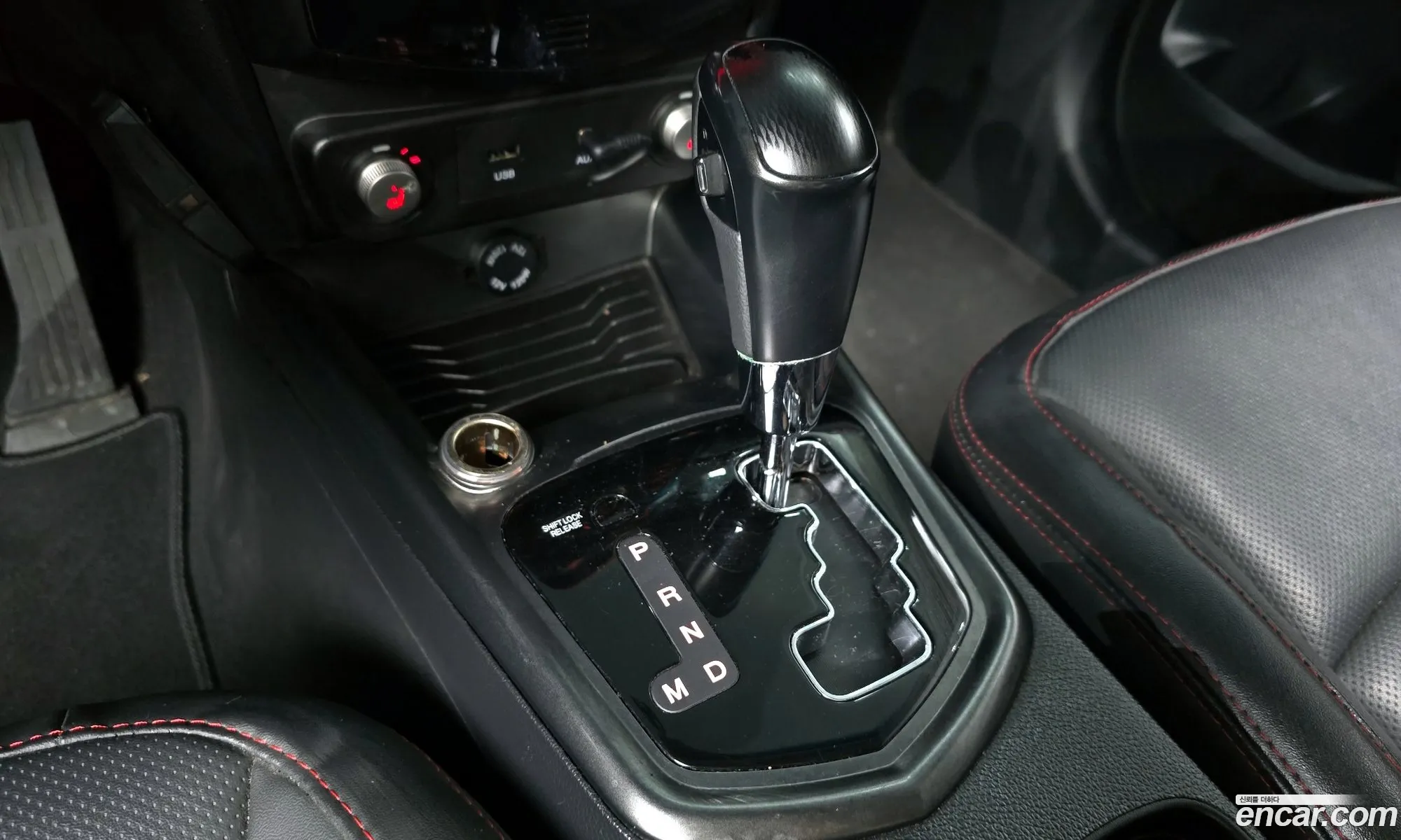 KG Mobility (SsangYong) Tivoli Air 2017 — 15