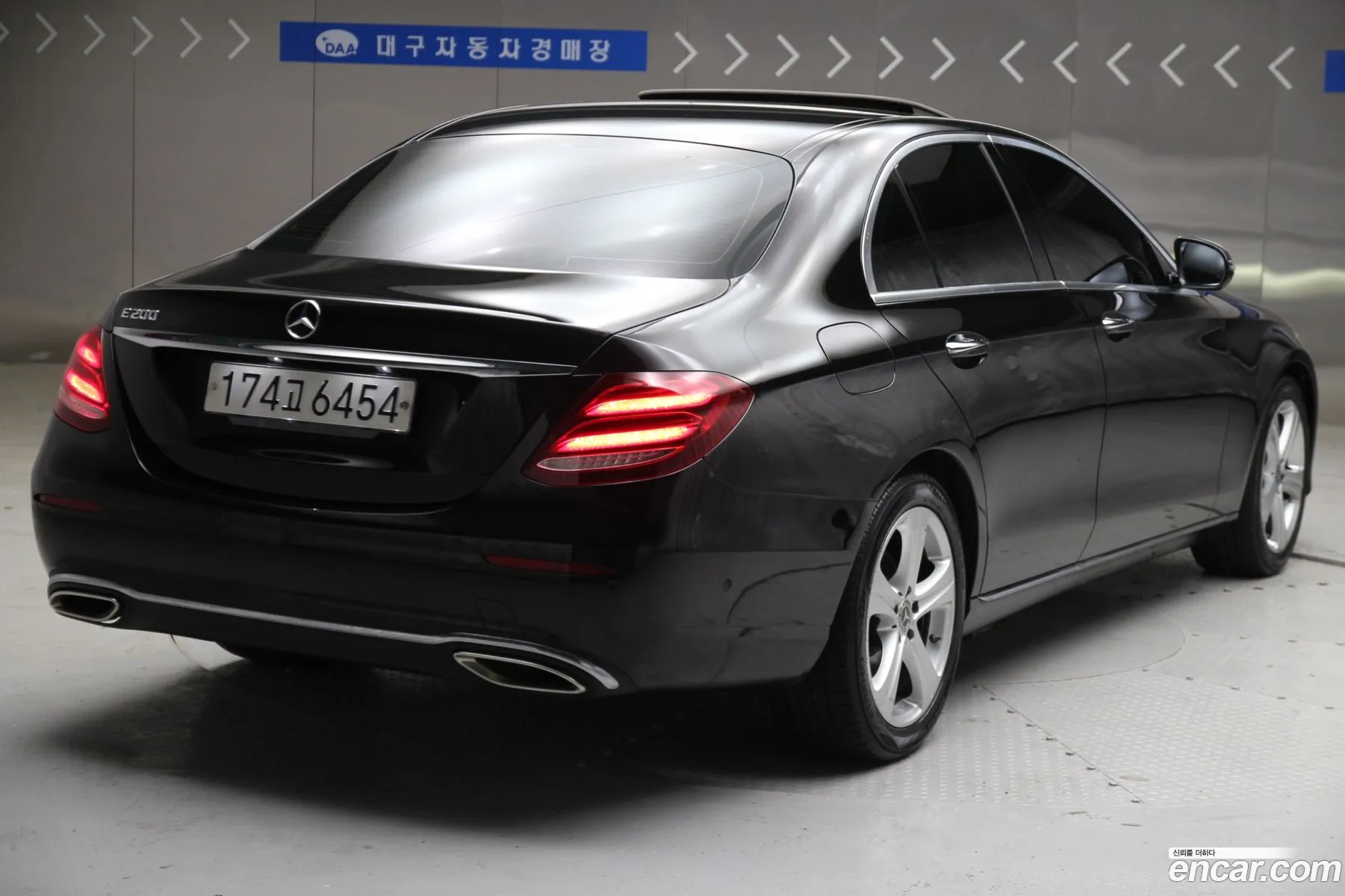 Mercedes-Benz E-Class W213 2018 — 12