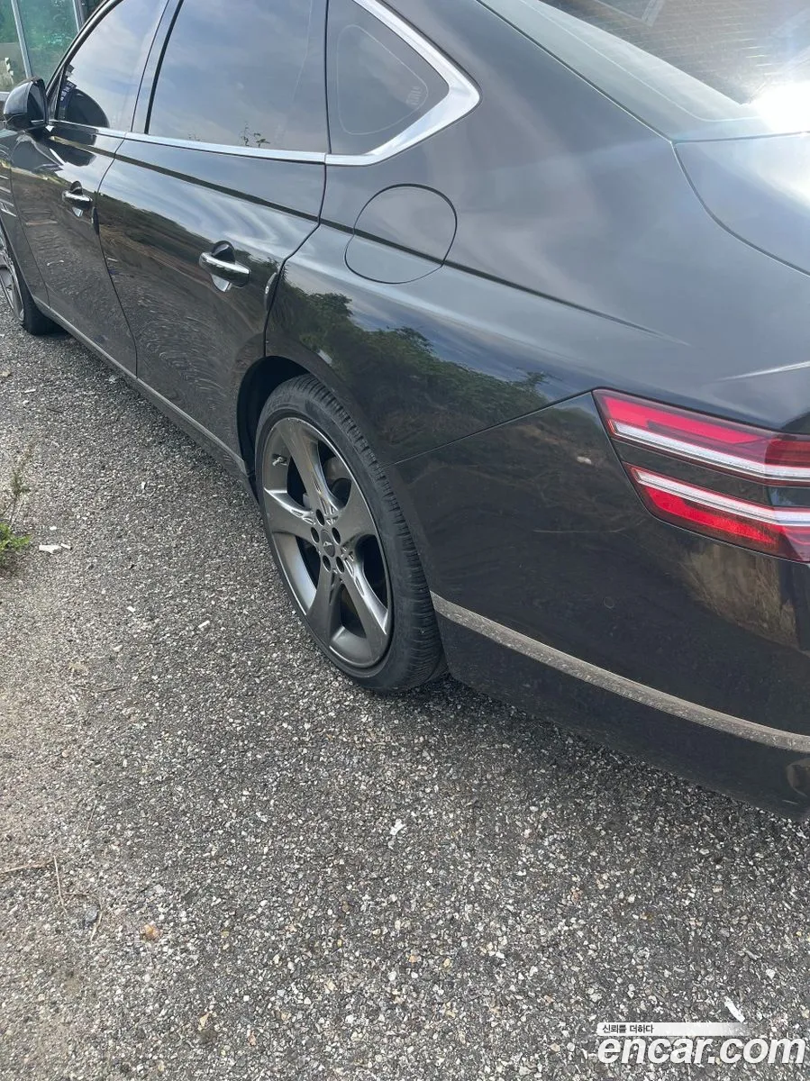 Genesis G80 2021 — 2