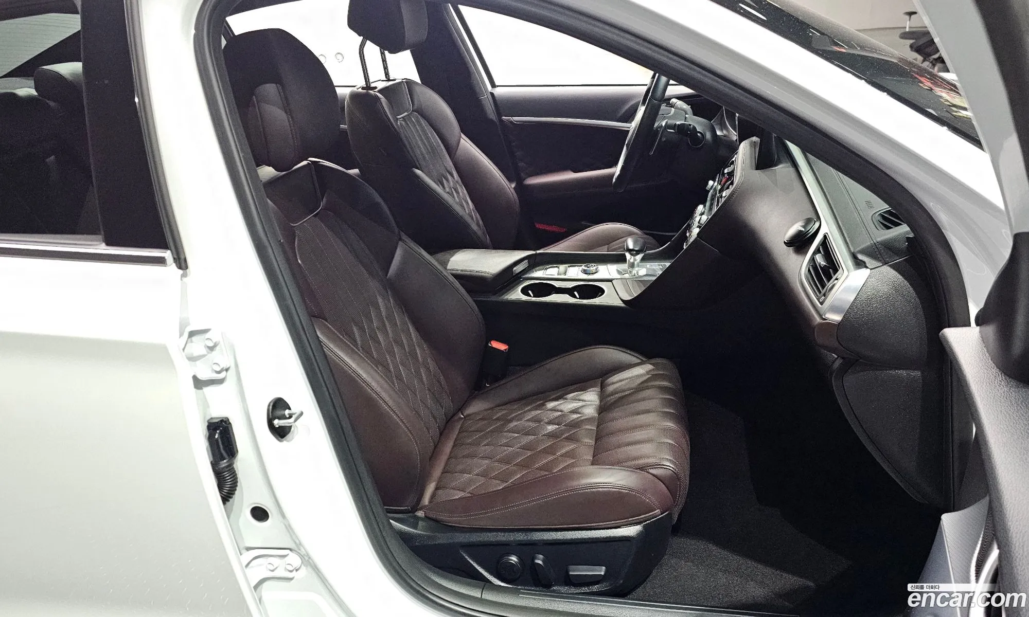 Genesis G70 2021 — 9