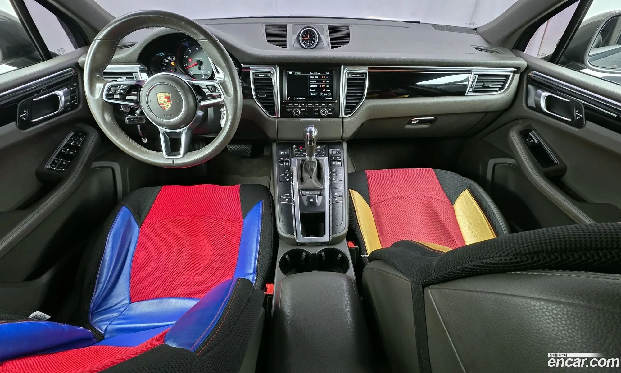 Porsche Macan 2015 WP1AB2A52FLB72136 — 17