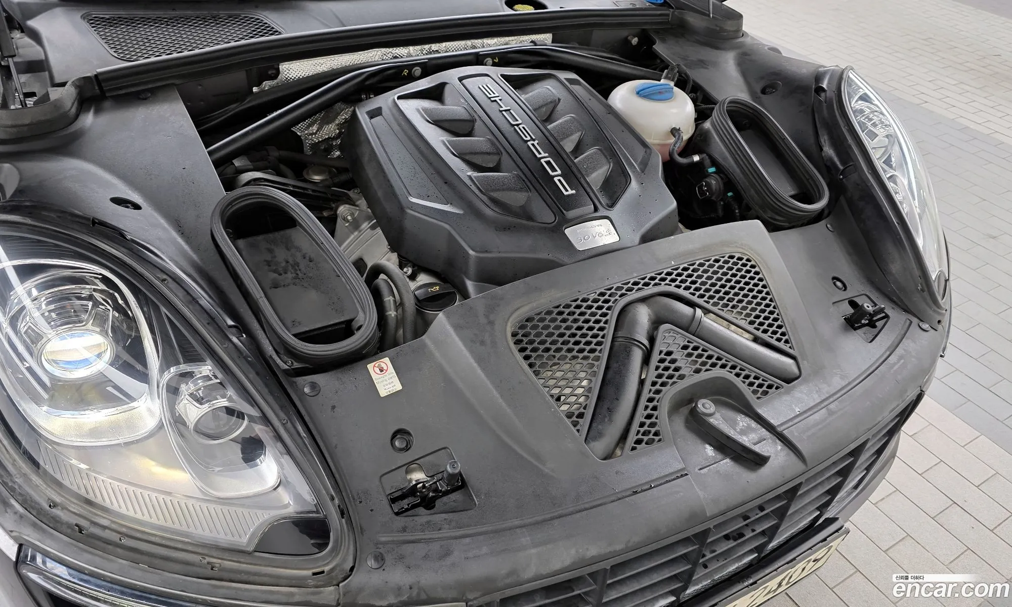 Porsche Macan 2015 WP1AB2A52FLB72136 — 9