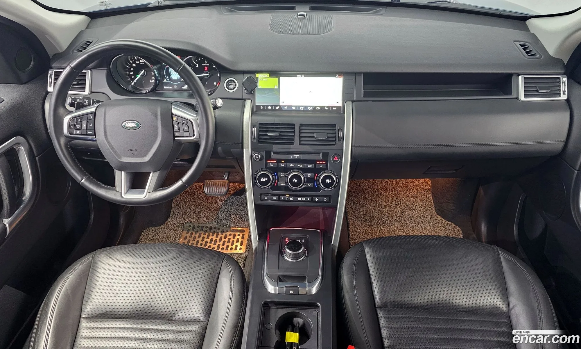 Land Rover Discovery Sport 2018 — 18