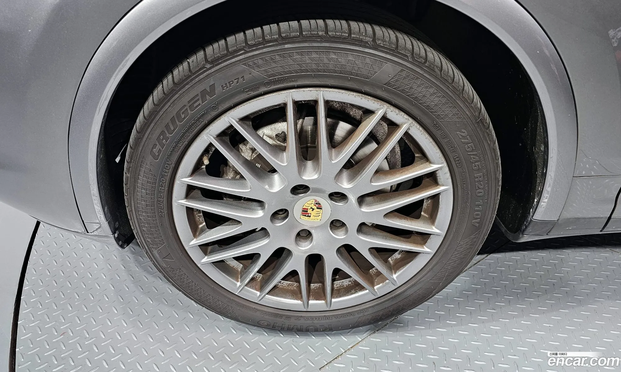 Porsche Cayenne 2015 WP1AF2928GKA41055 — 2