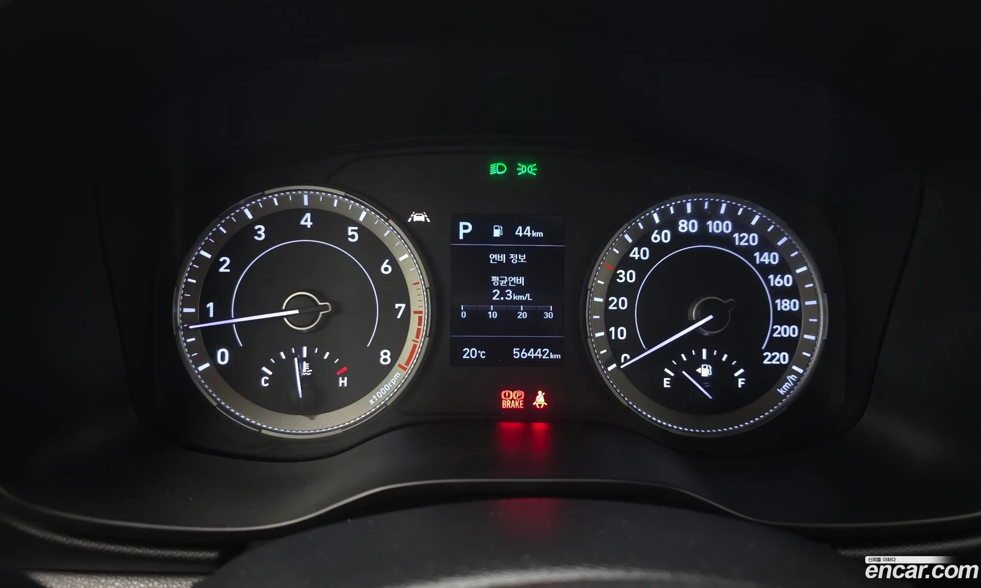 Hyundai Venue 2019 — 20