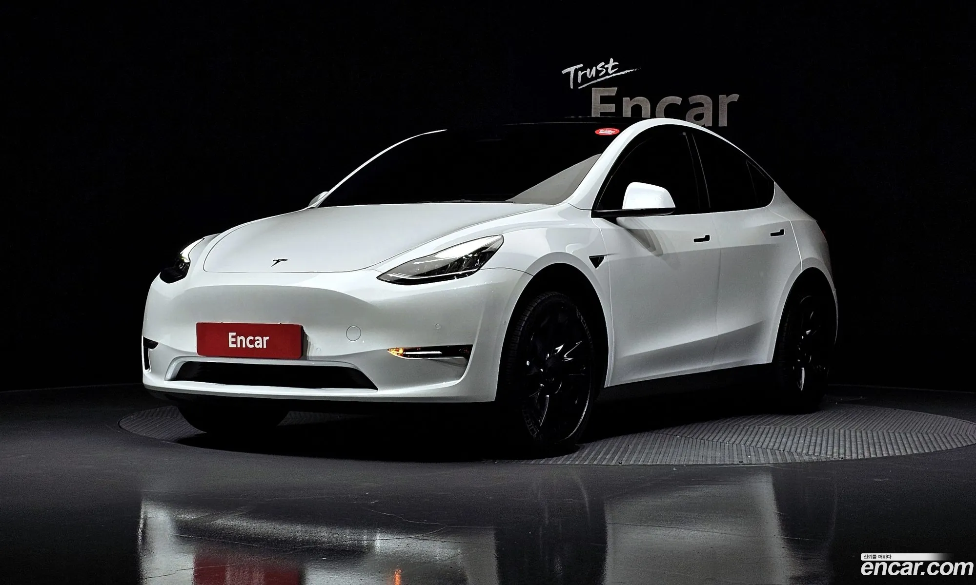 Tesla Model Y 2022 — 15