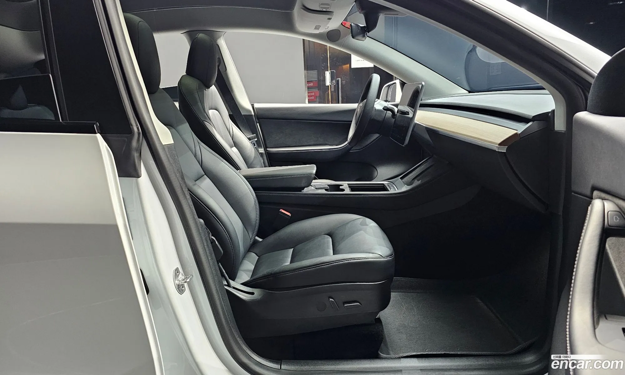 Tesla Model Y 2022 — 4