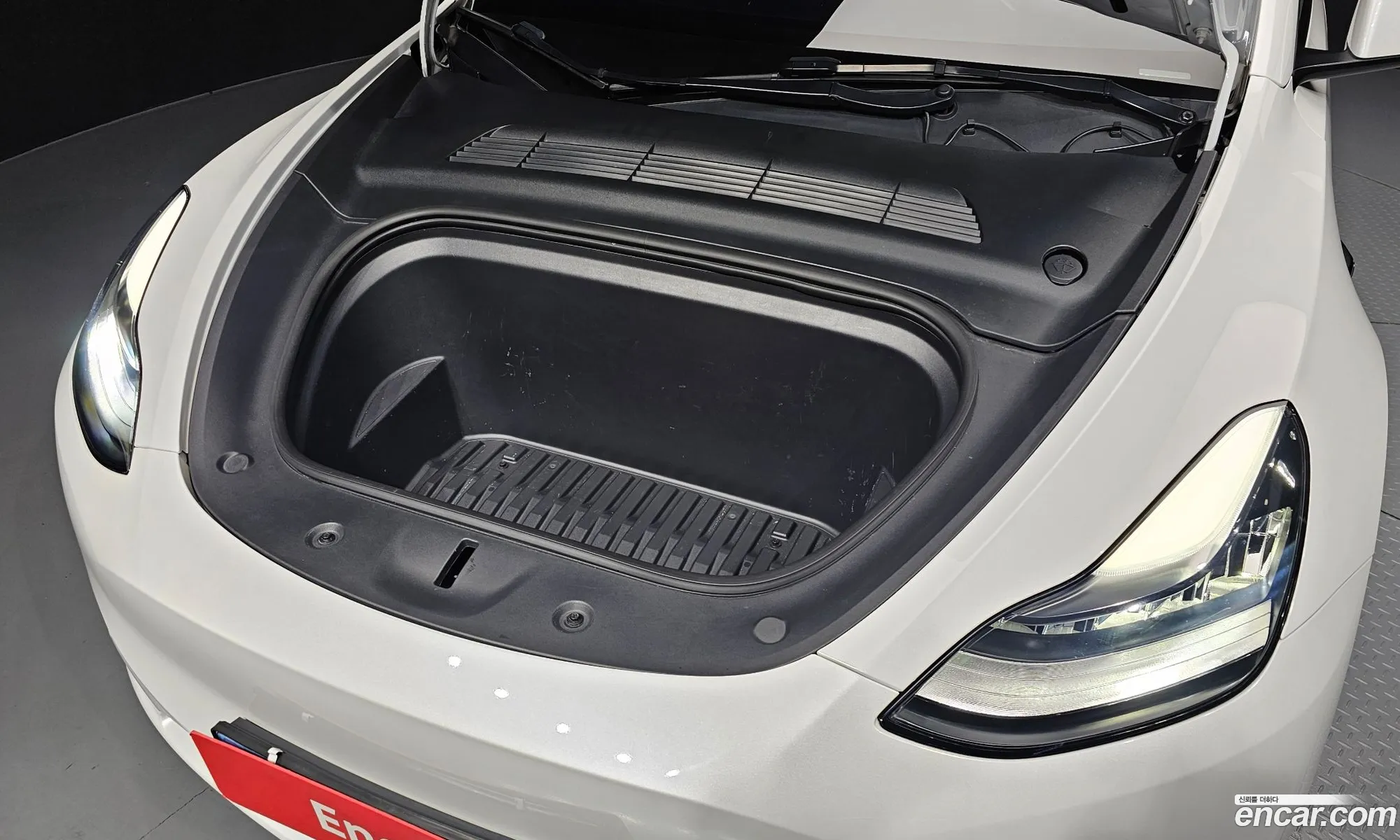 Tesla Model Y 2022 — 3