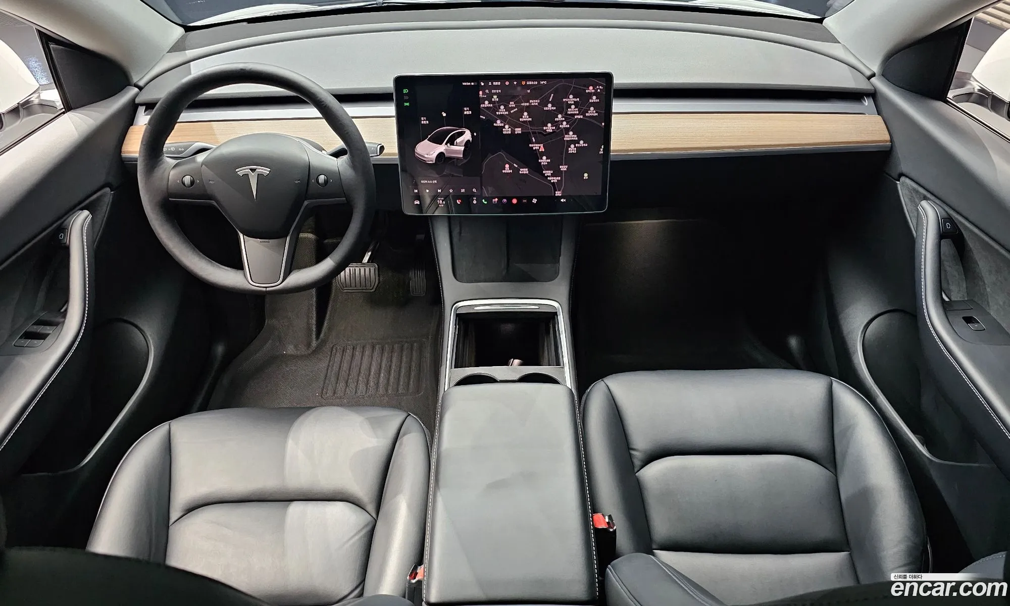 Tesla Model Y 2022 — 8