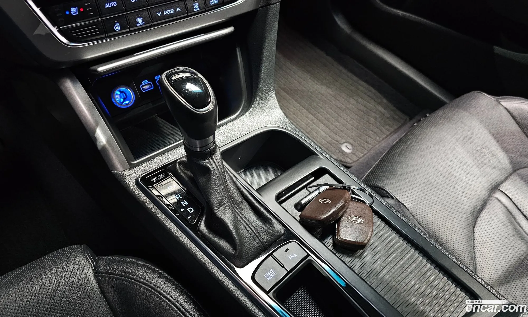 Hyundai LF Sonata 2014 — 16