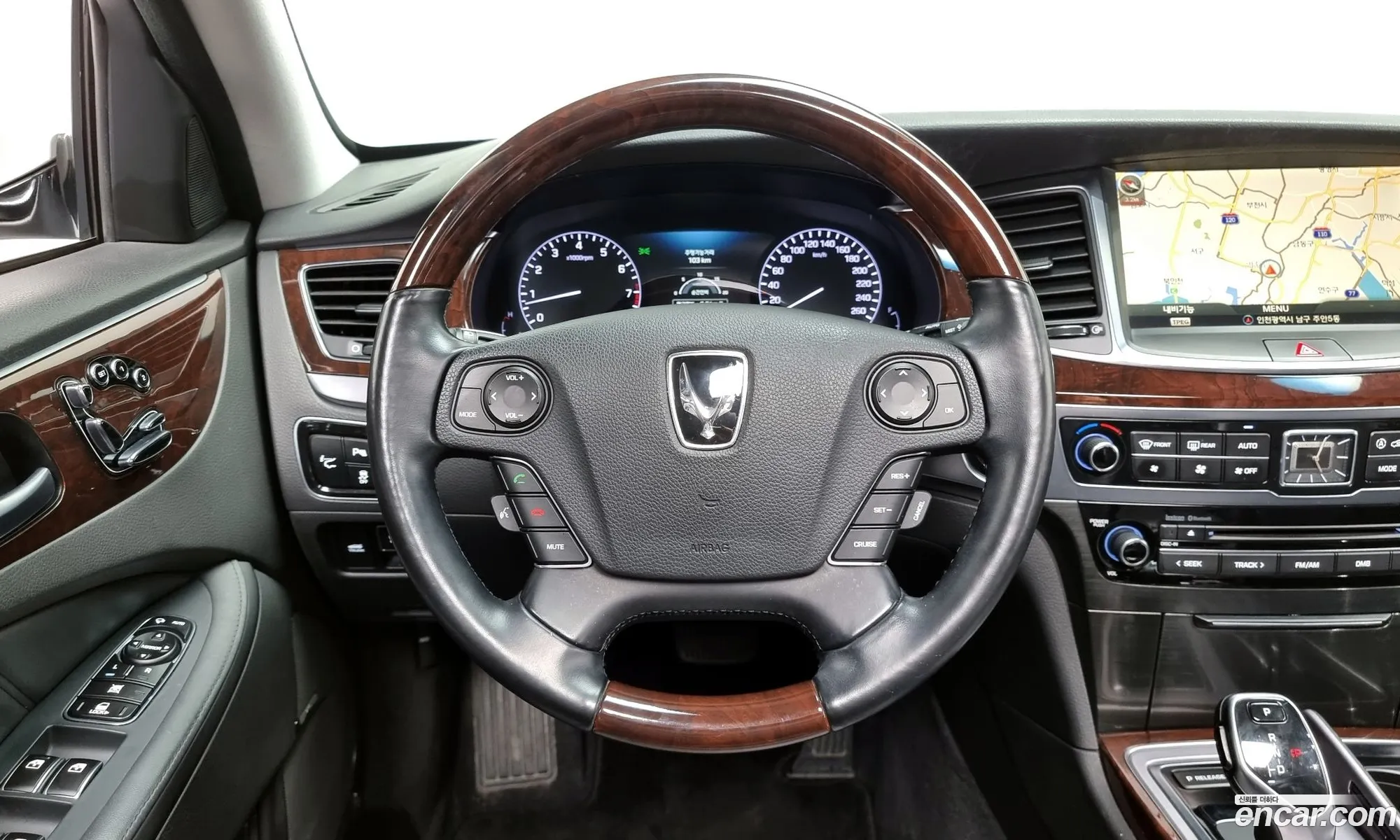 Hyundai Equus 2013 — 20