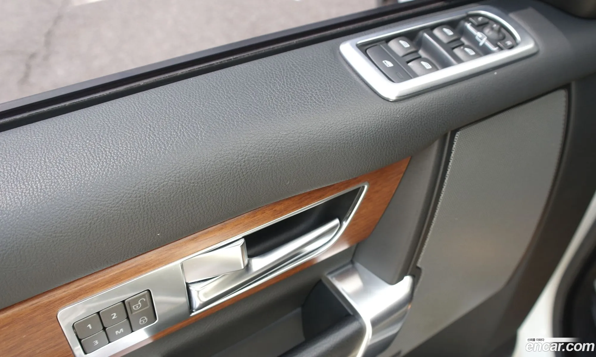 Land Rover Discovery 4 2016 — 13