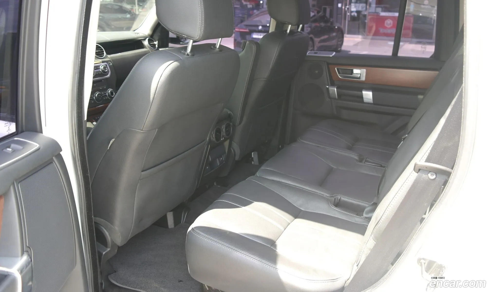 Land Rover Discovery 4 2016 — 16