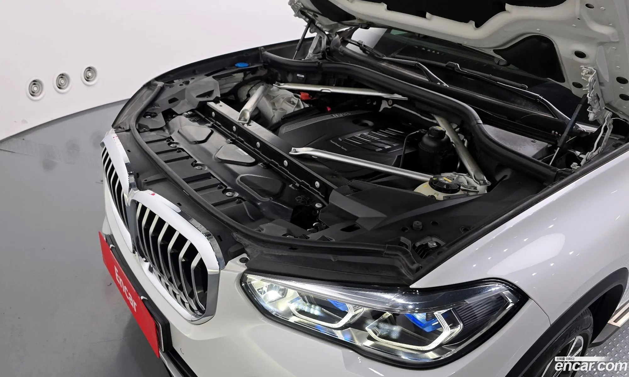 BMW X5 2022 WBACR6106N9K78888 — 11