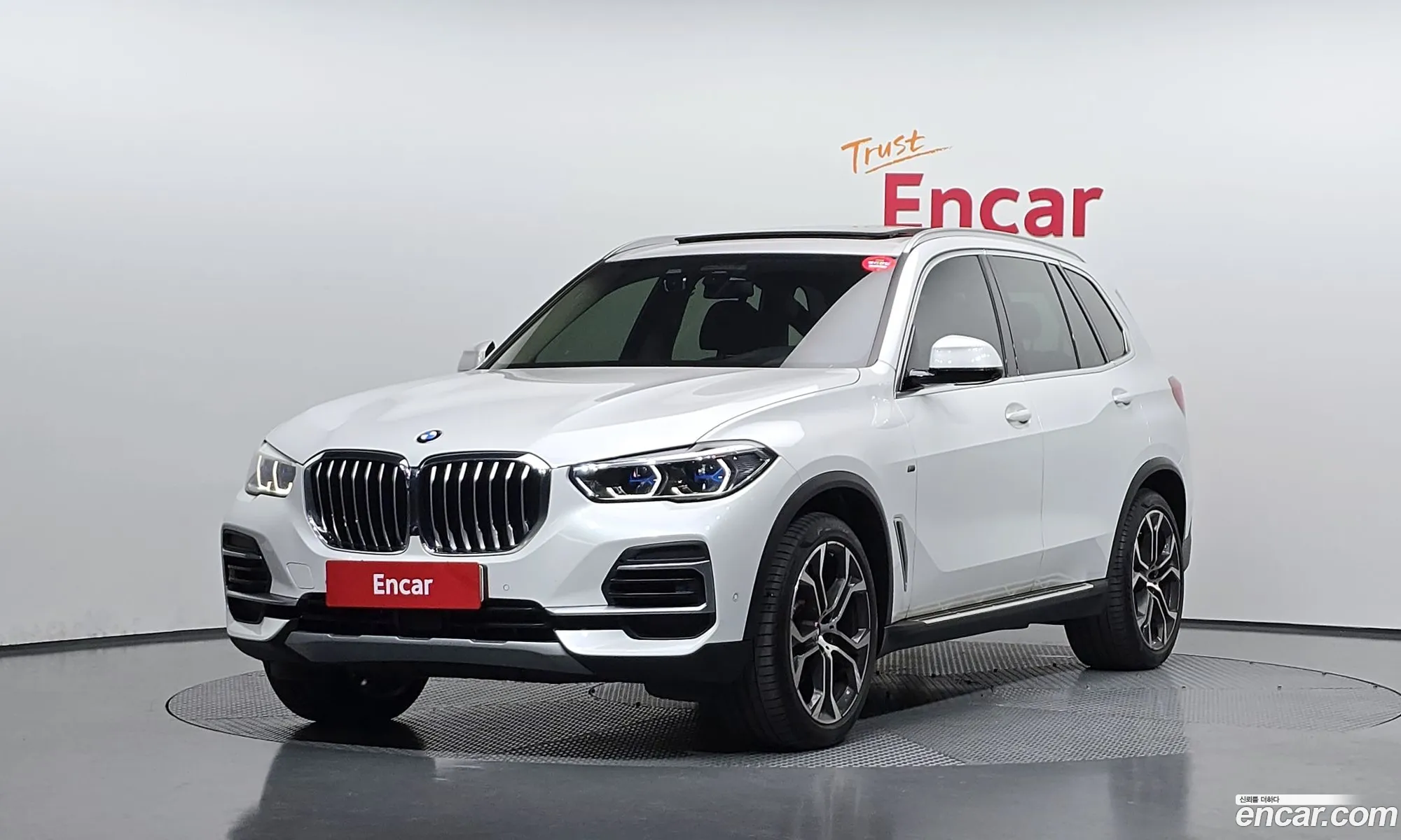 BMW X5 2022 WBACR6106N9K78888 — 8