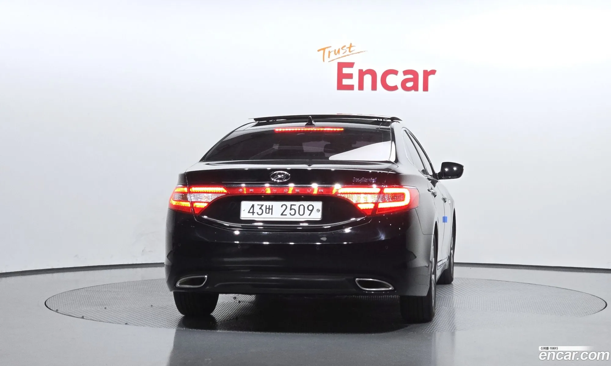 Hyundai Grandeur HG Hybrid 2014 — 19