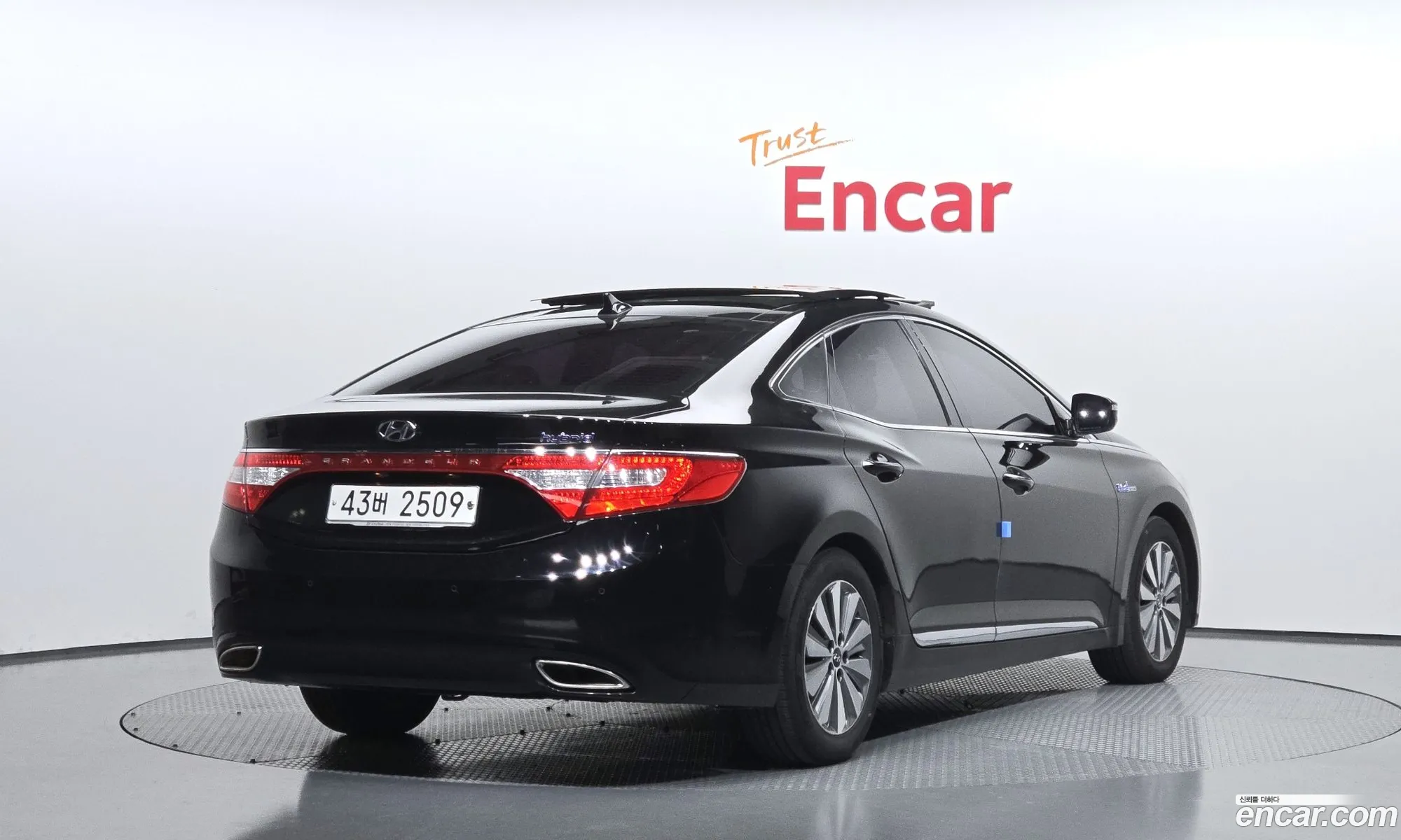 Hyundai Grandeur HG Hybrid 2014 — 16