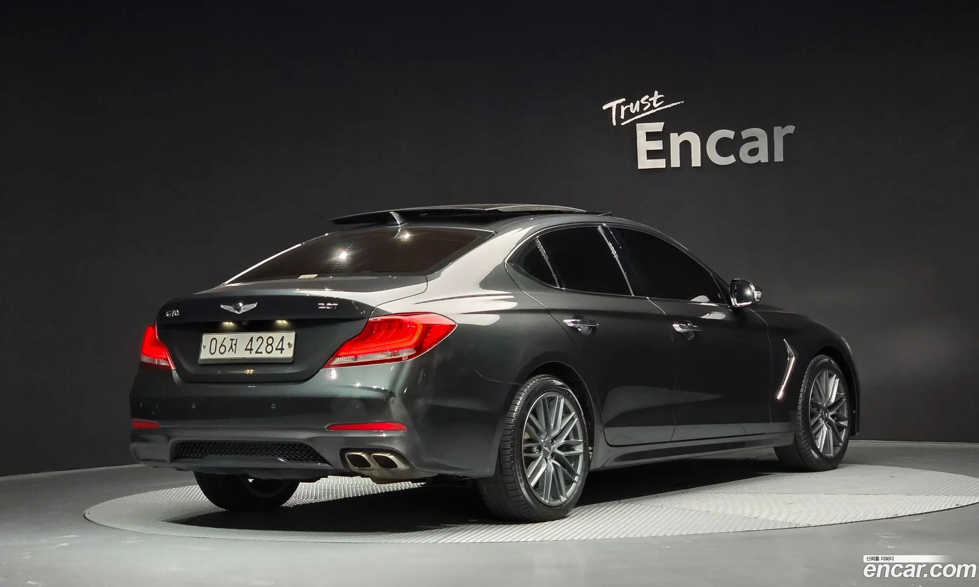 Genesis G70 2018 — 18