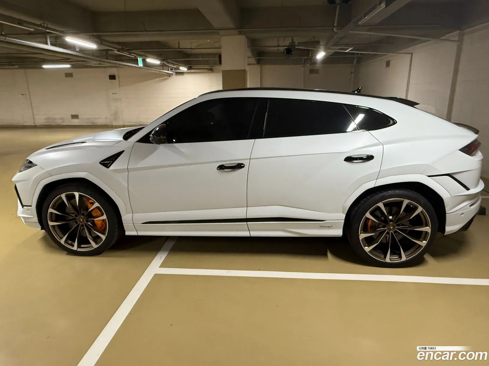 Lamborghini Urus 2023 — 6