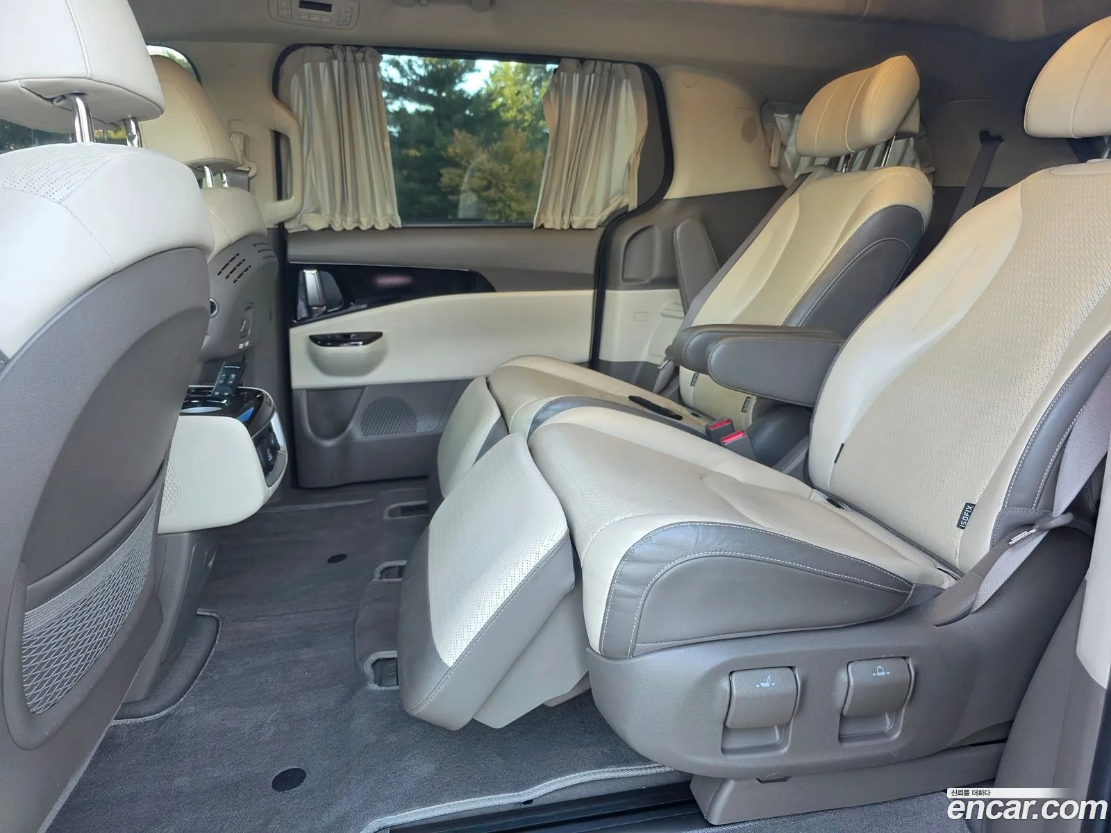 Kia Carnival 2021 — 9