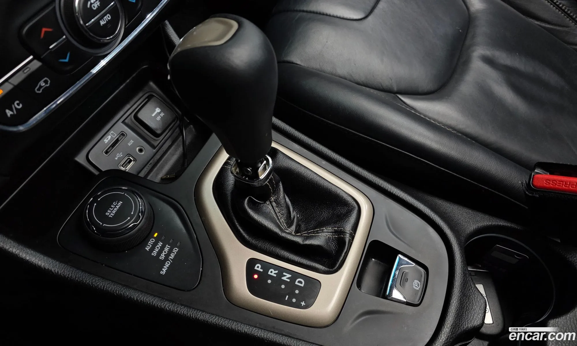Jeep Cherokee 2016 — 17