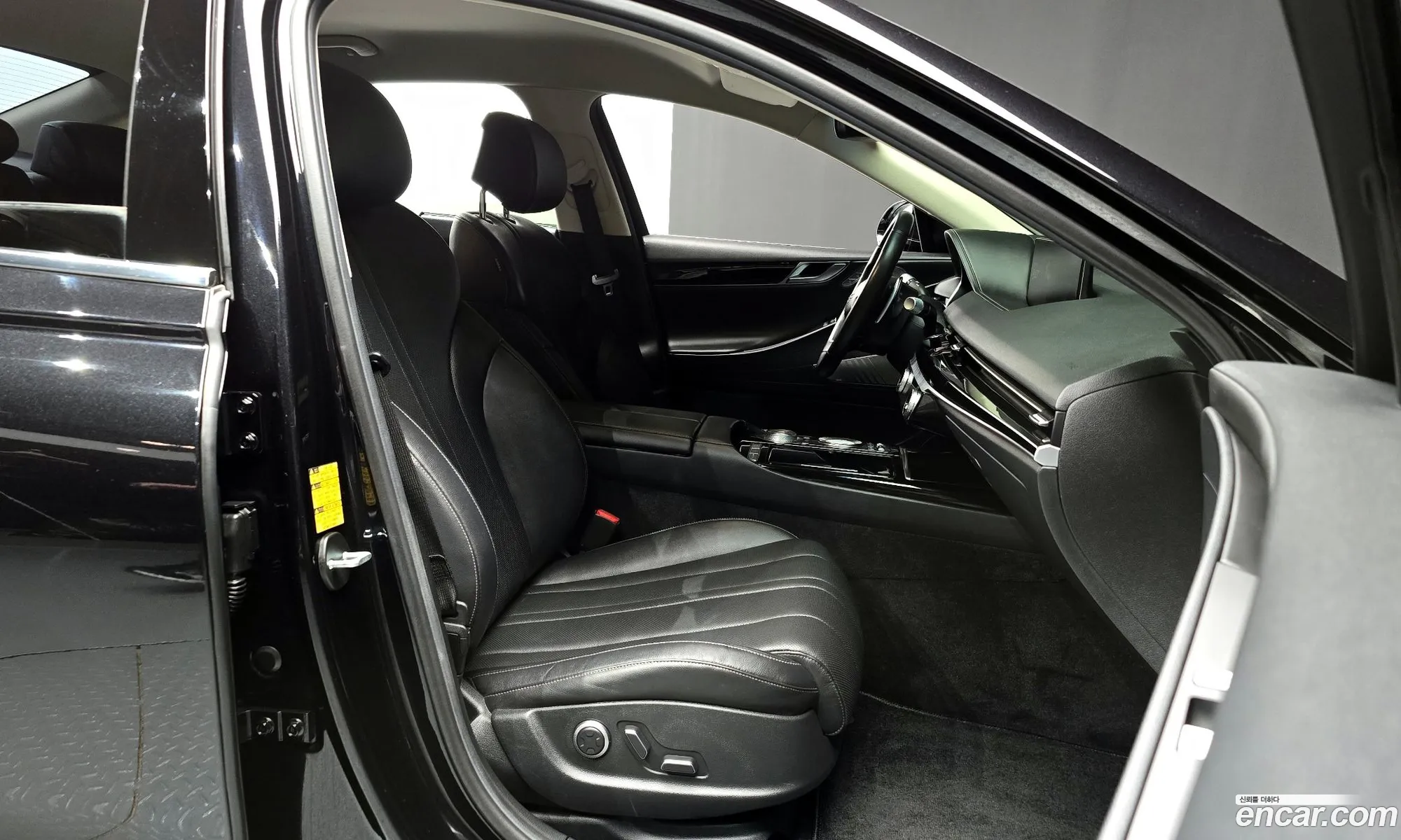 Genesis G80 2020 — 2