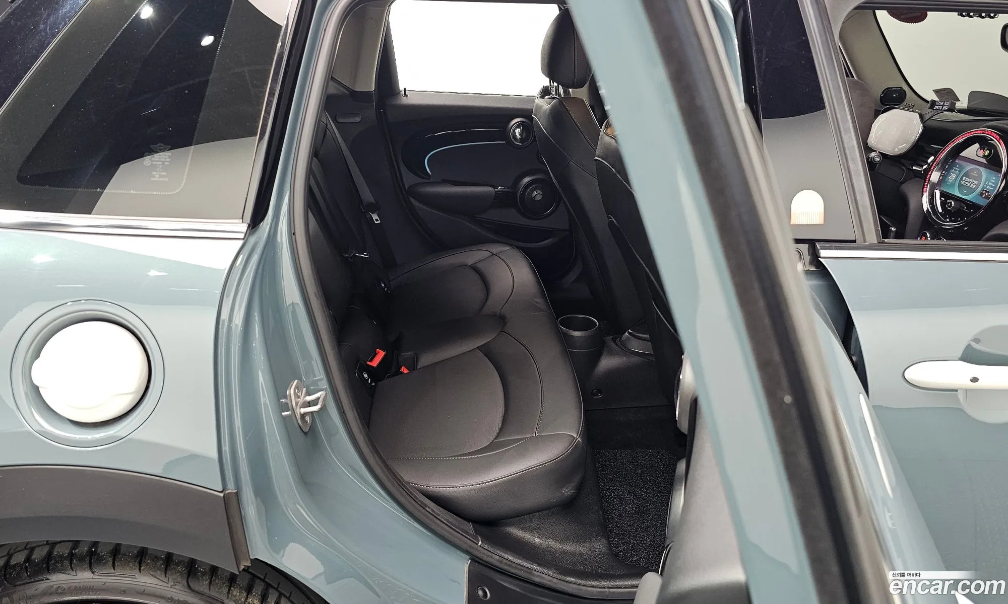 Mini Cooper S 2023 WMW61DK01P2T37459 — 13