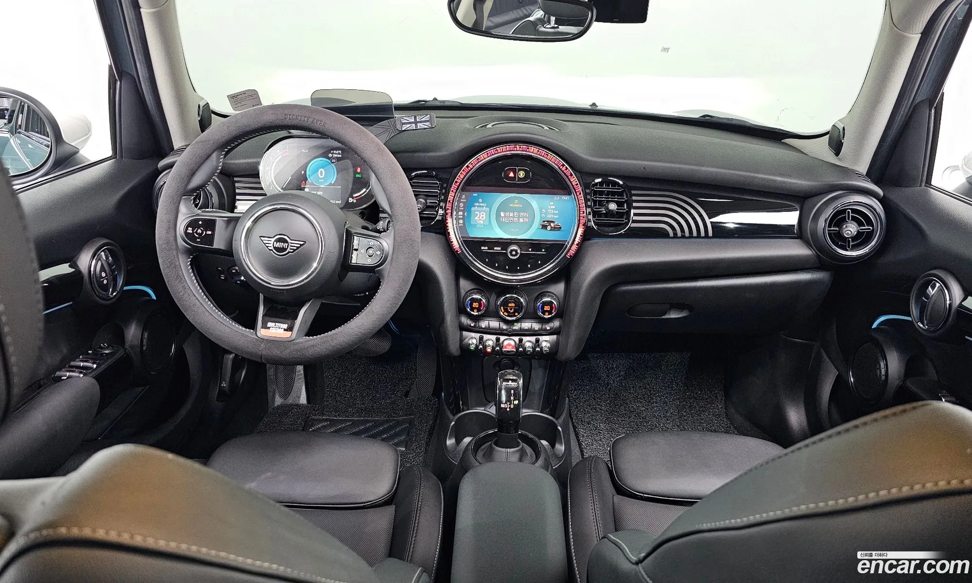 Mini Cooper S 2023 WMW61DK01P2T37459 — 19