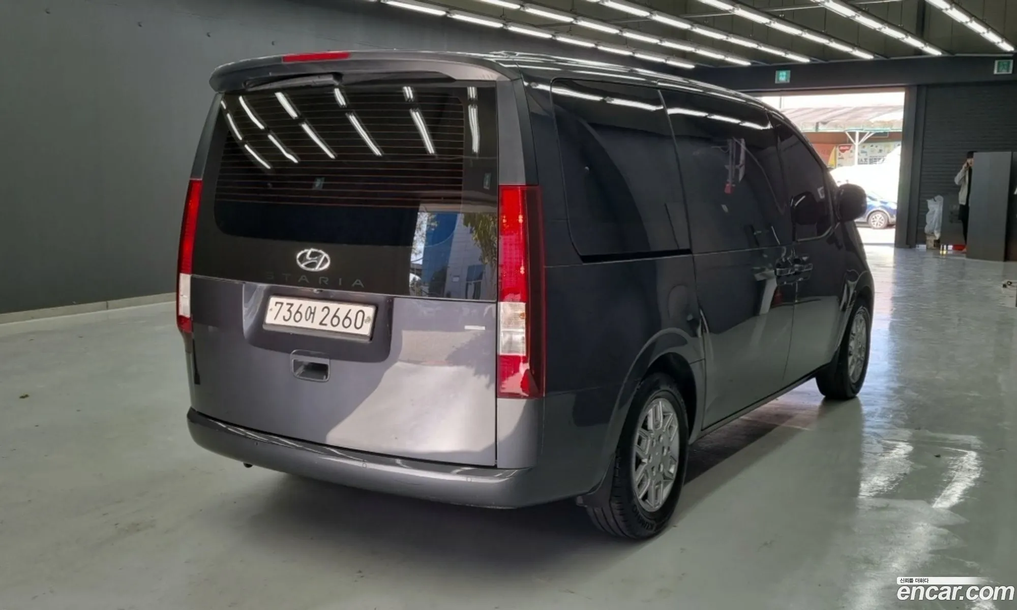 Hyundai Staria 2021 — 17