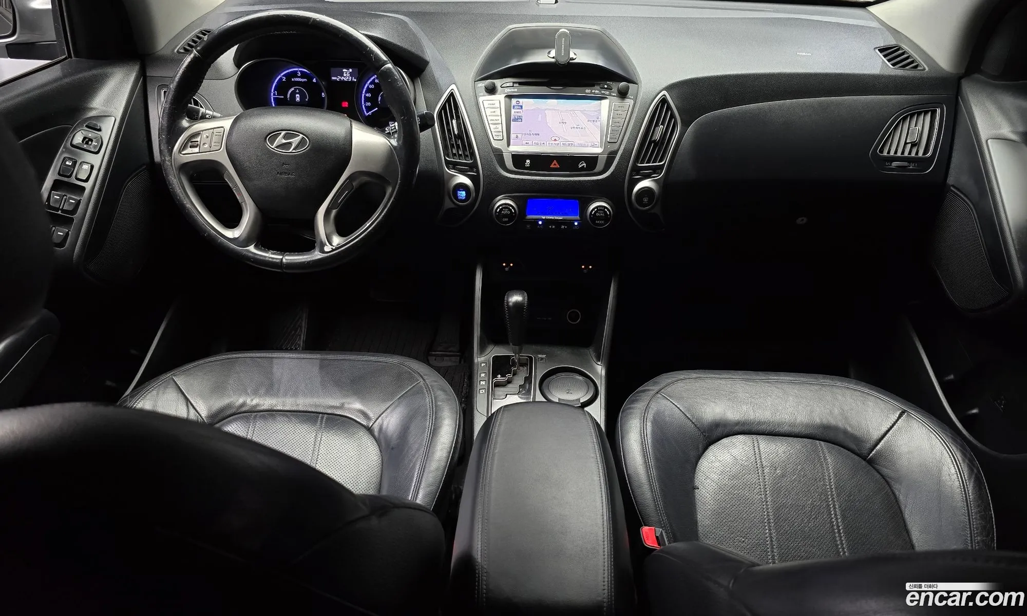 Hyundai Tucson ix 2009 — 11