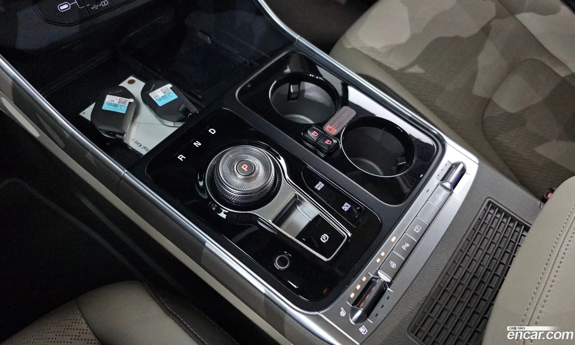 Kia Carnival 2024 — 17