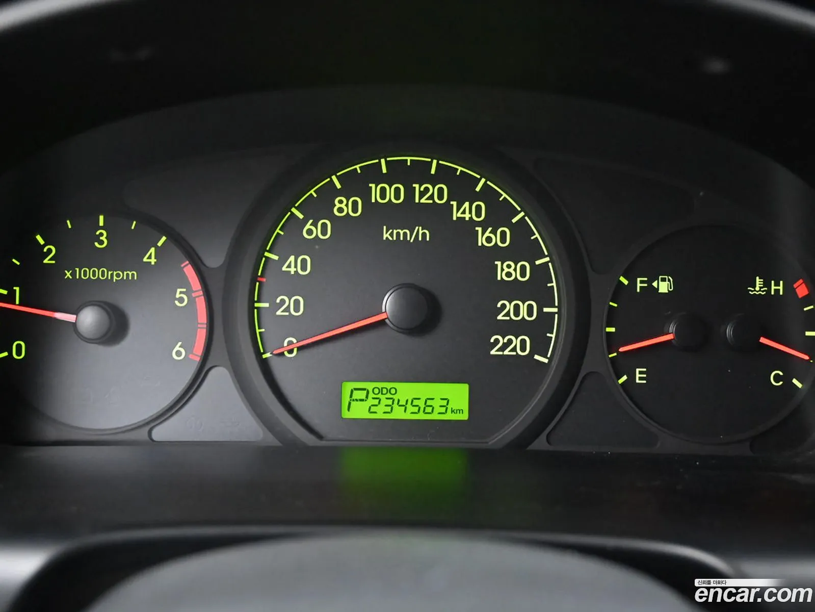 Hyundai Grand Starex 2008 — 20