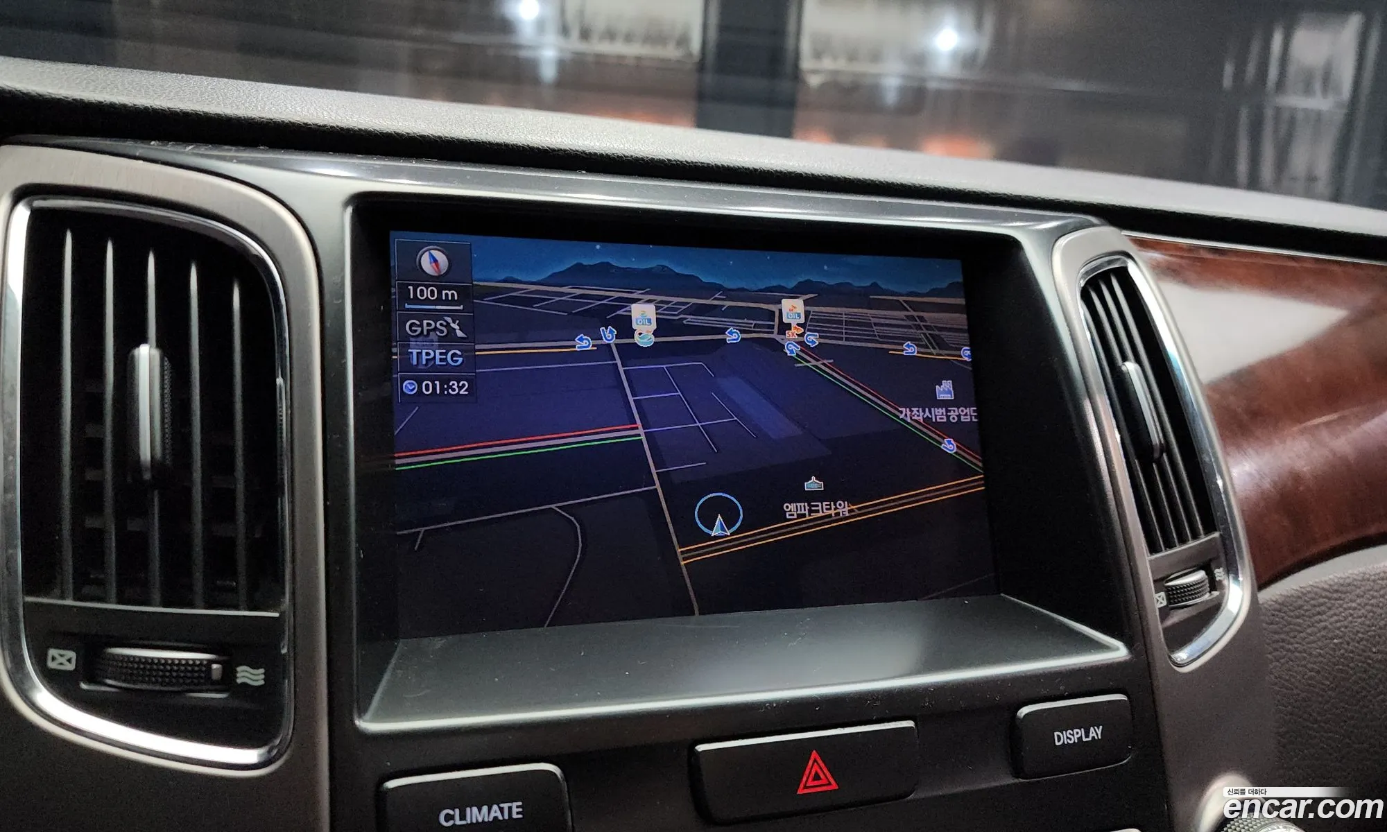 Hyundai Equus 2010 — 12