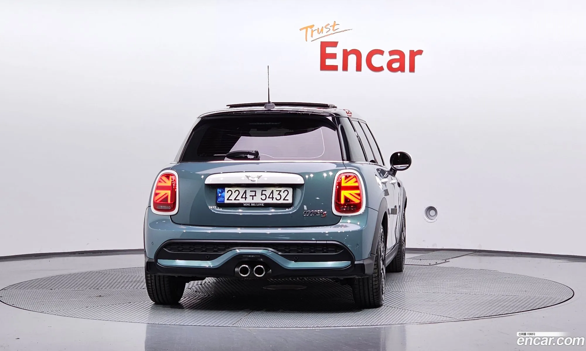 Mini Cooper S 2023 WMW61DK01P2T37459 — 18