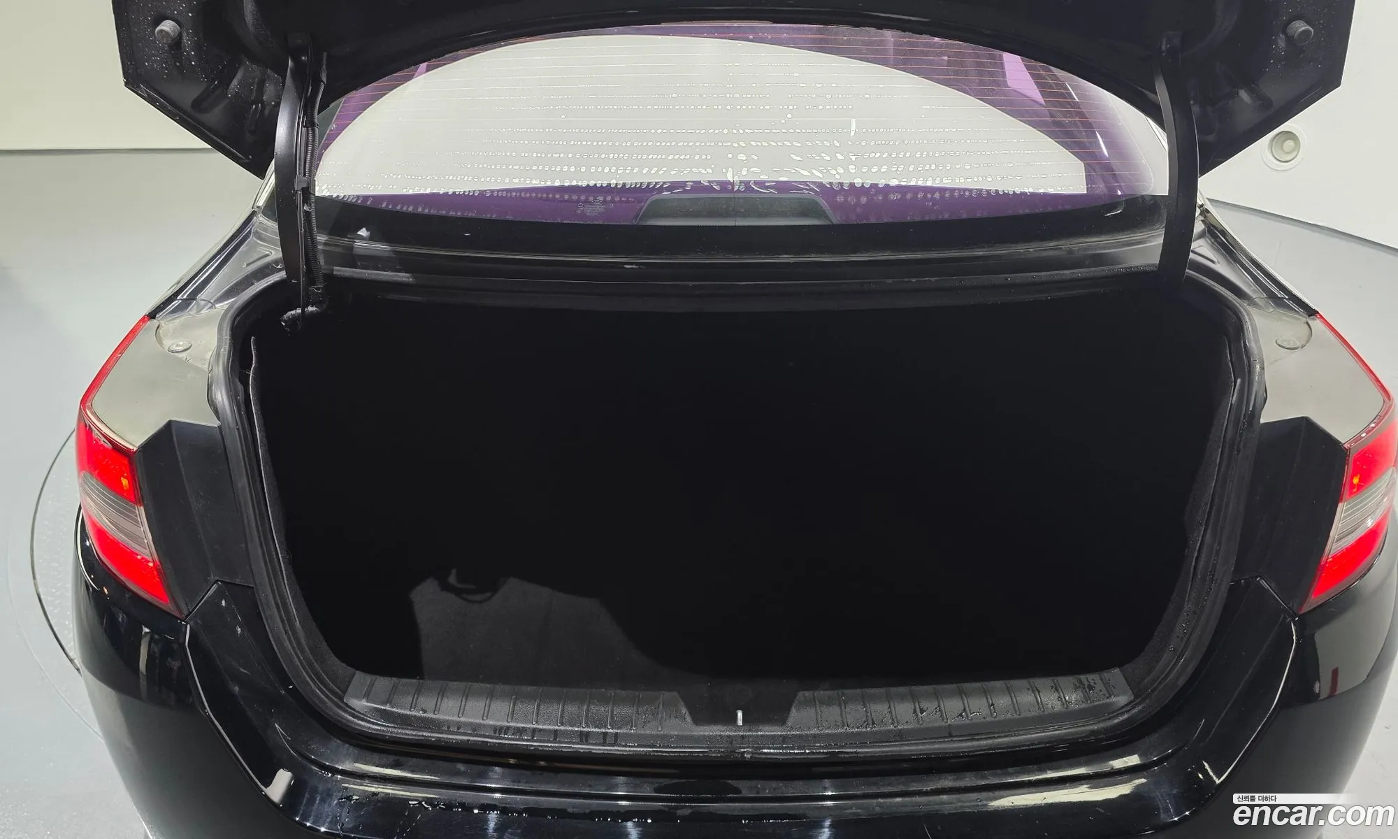 Kia K5 2010 — 11