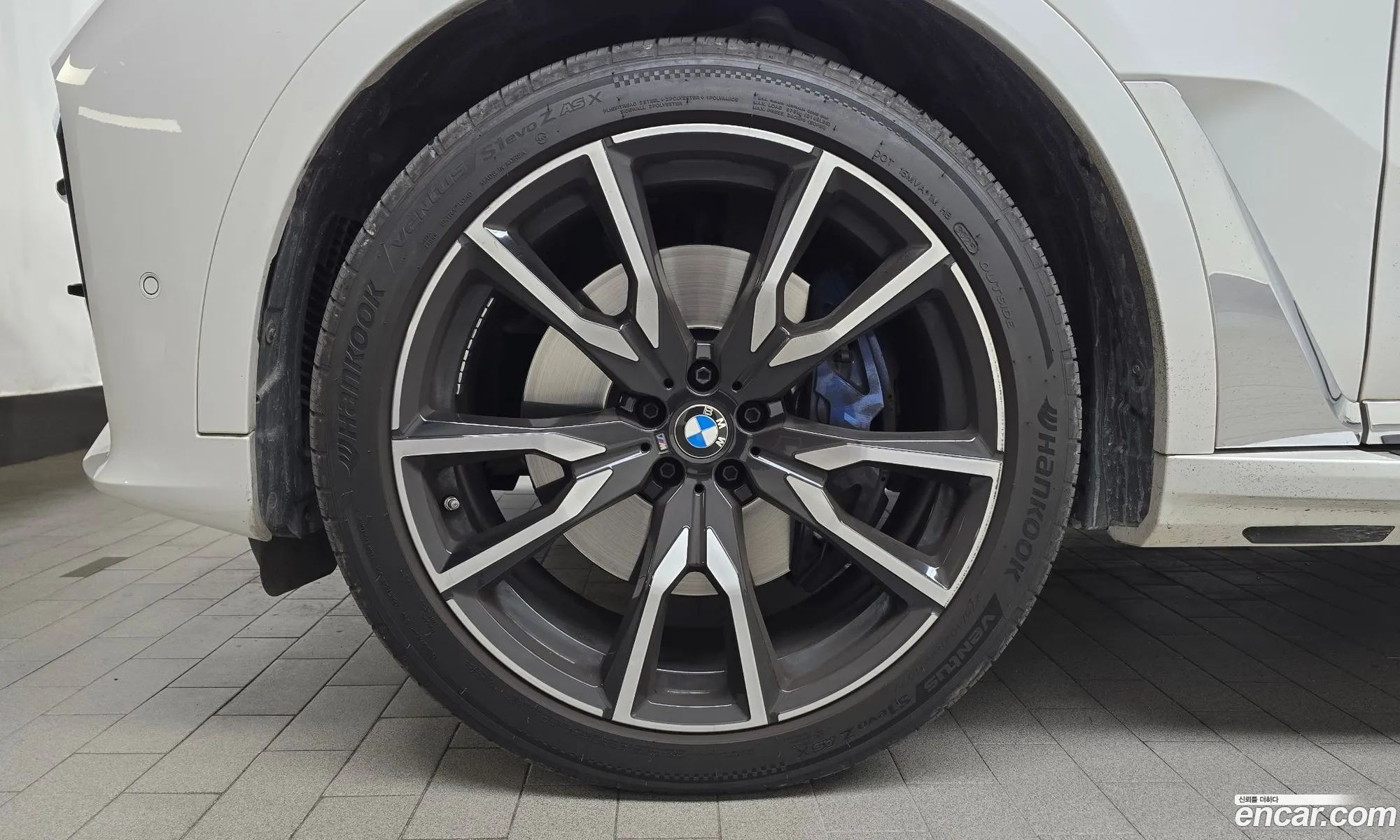 BMW X7 2021 WBACW2104N9J87572 — 4