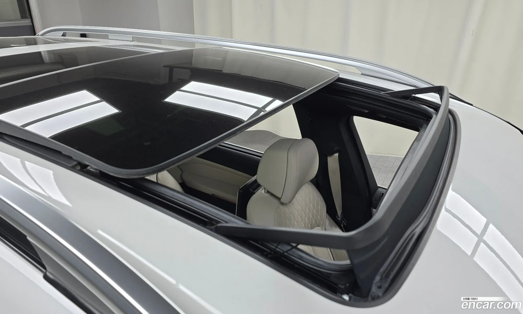 BMW X7 2021 WBACW2104N9J87572 — 19