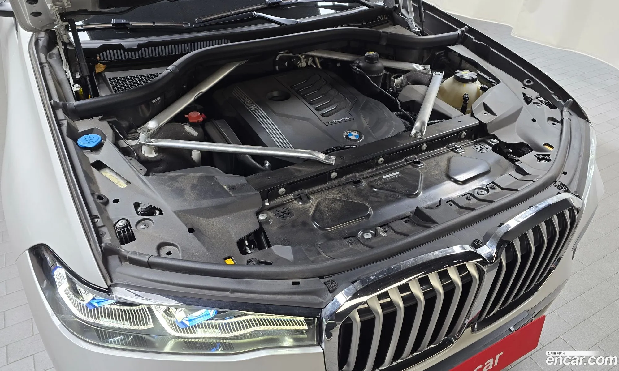 BMW X7 2021 WBACW2104N9J87572 — 6