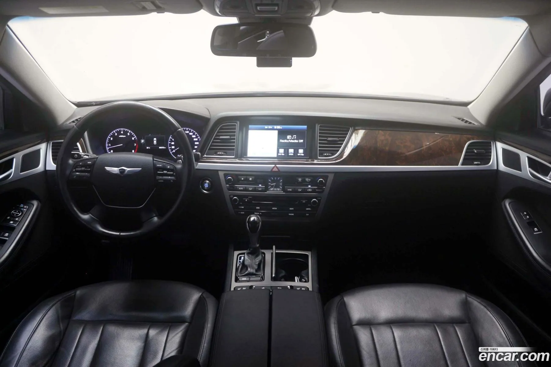 Hyundai Genesis DH 2015 — 2