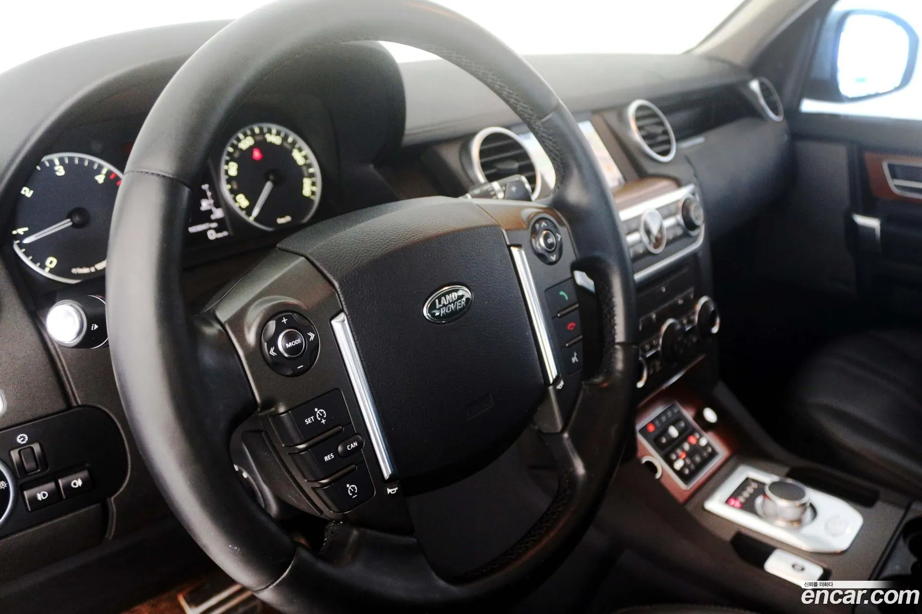Land Rover Discovery 4 2016 — 5