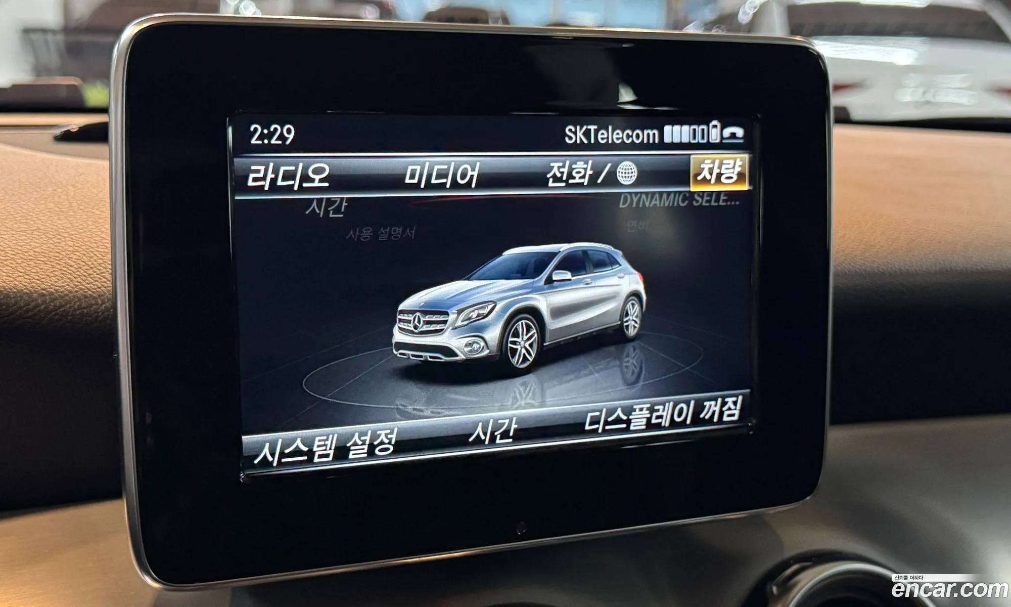 Mercedes-Benz GLA-Class X156 2018 — 10