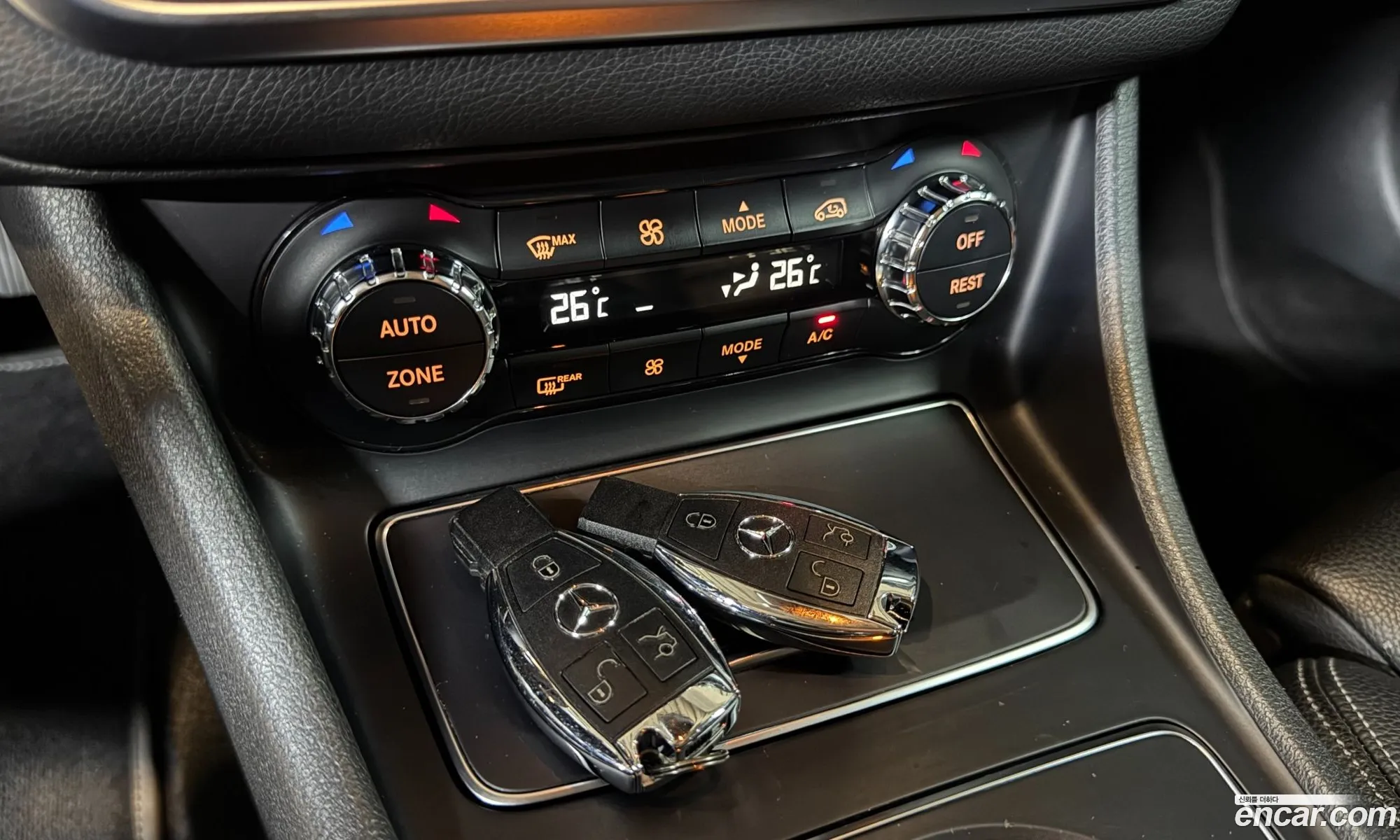 Mercedes-Benz GLA-Class X156 2018 — 11