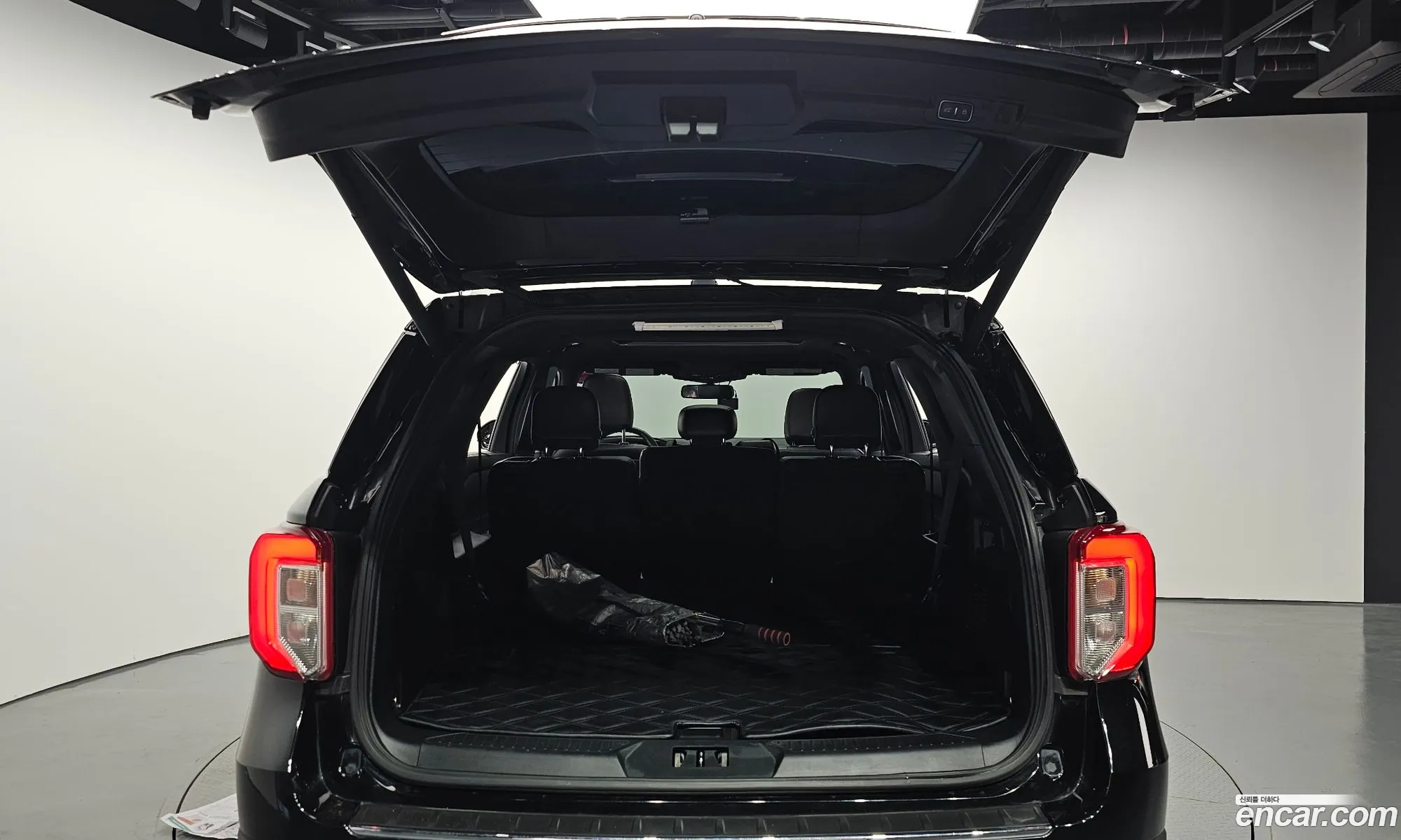 Ford Explorer 6th Gen 2020 1FMSK8FHXLGA86830 — 8