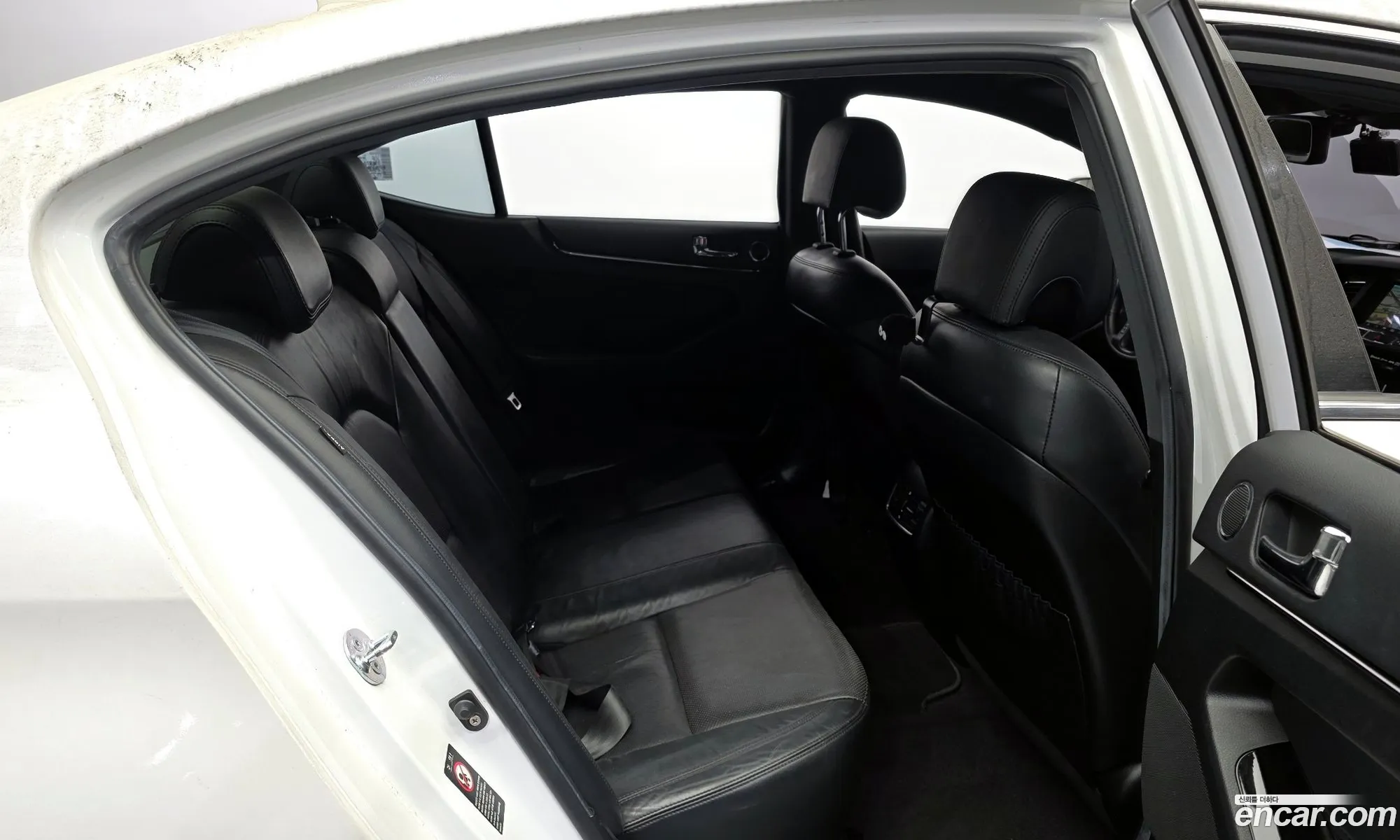 Kia K7 2010 — 12