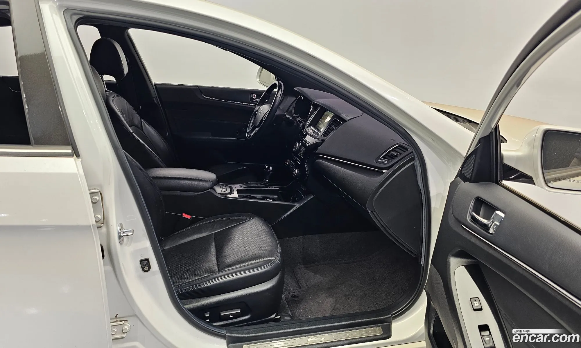 Kia K7 2010 — 20