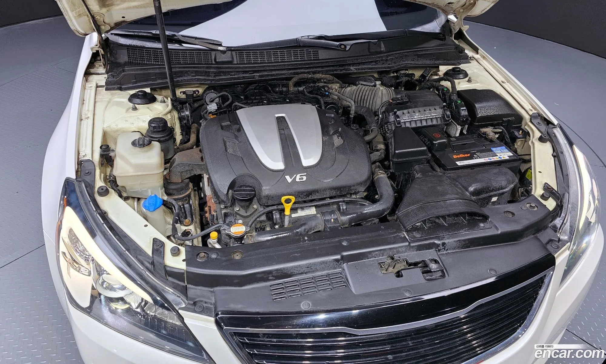 Kia K7 2010 — 17