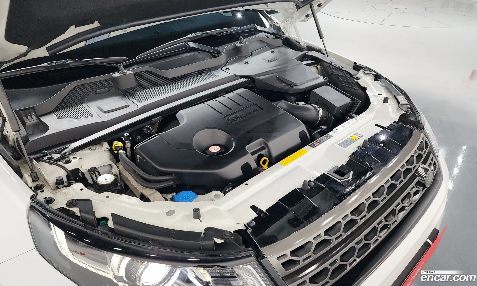 Land Rover Discovery Sport 2017 — 3